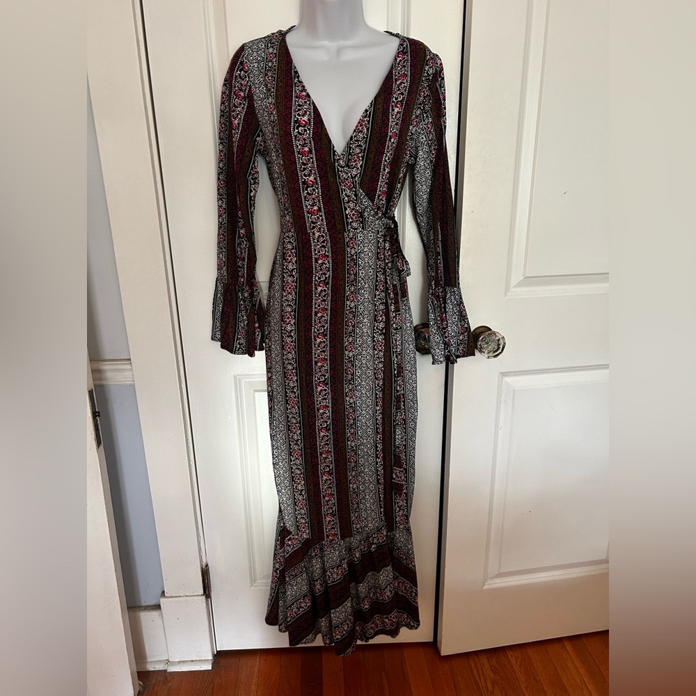 Elegant Floral Long Sleeve Wrap Dress